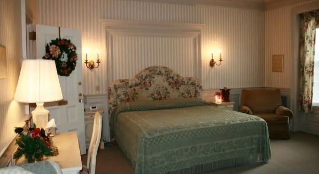 The Cozy Afghan Bed & Breakfast, Book Bed and Breakfast Hoteller i St. Marys med pool, Swimmingpool