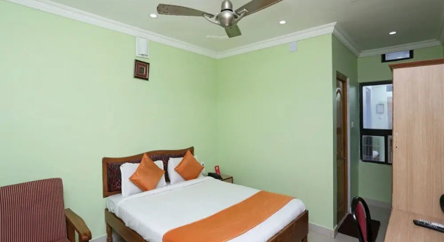 Hotel Sambit International by OYO Rooms