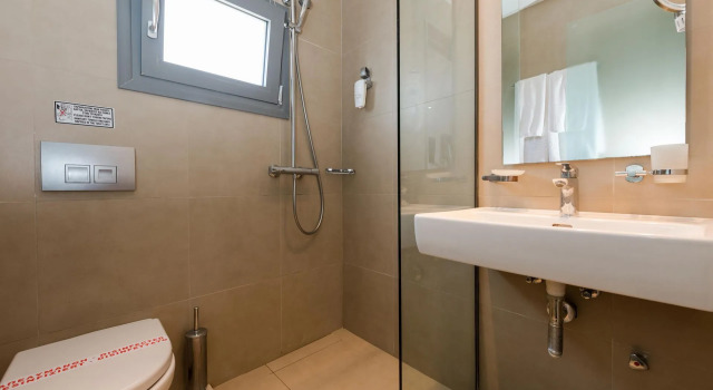Двухместный номер с частичным видом на море Princess Golden Beach Hotel