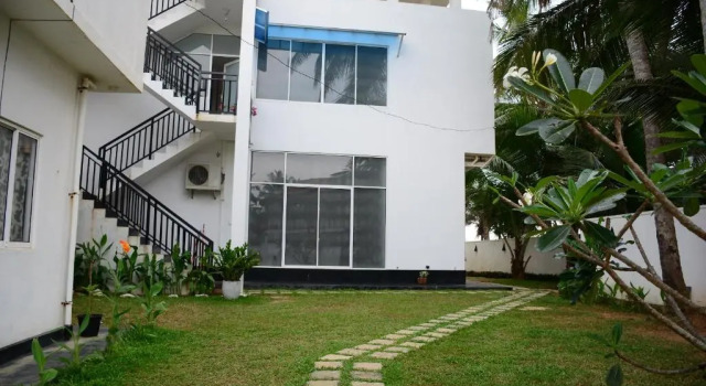 Ocean Villa Den, Забронировать Вилла Отели Гапугал с парковкой, Парковка