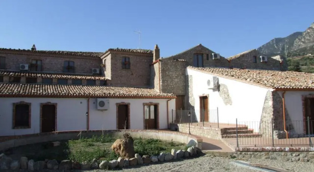 Antico Frantoio, Book Hotel Hotels in Pollino with Parking, Parking