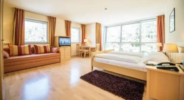 Aktiv & Genusshotel Lodenwirt, Забронировать Отель Вандойес Valle Isarco