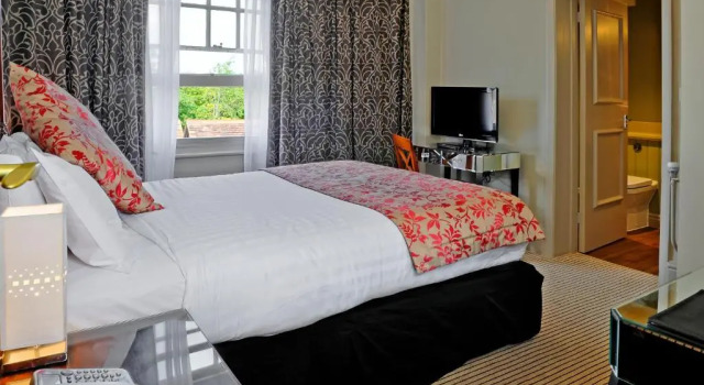 Двухместный номер Snug The Crown Manor House Hotel