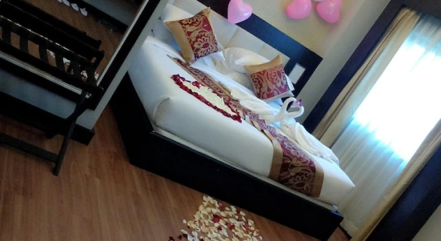 Двухместный люкс Royal Hotel Shwe Gone Daing