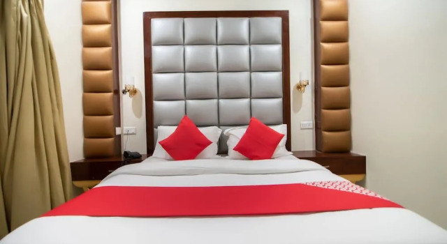 OYO 48380 Hotel Satkar