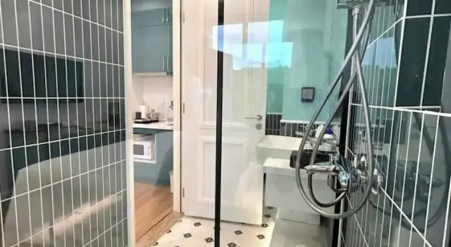 Двухместные апартаменты с балконом Azure Premium Apartments