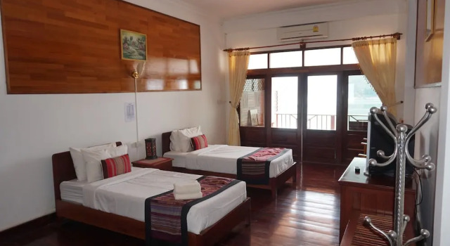 Двухместный номер Superior с балконом и с видом на реку Mekong Paradise Resort