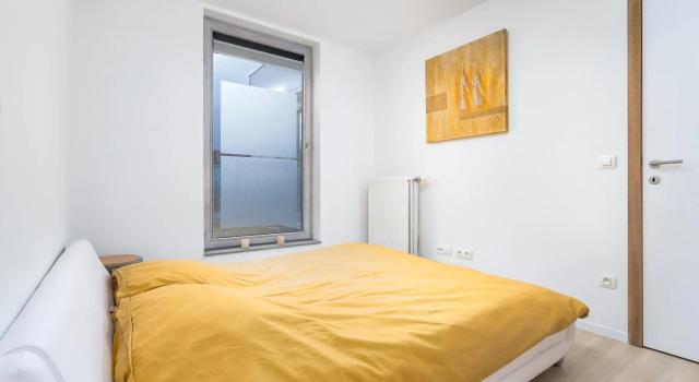 ROES (near centre & public transport), Prenota Hotel  