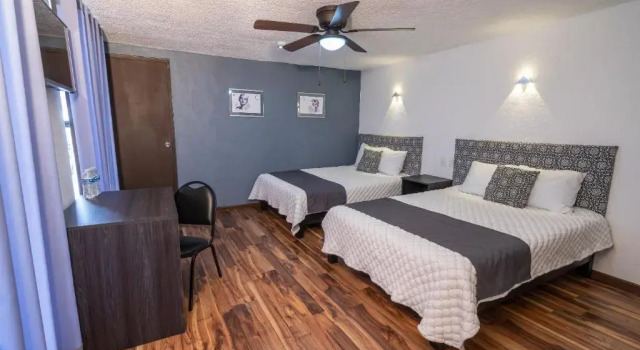 Economică cvadruplă cameră Hotel Delf-inn