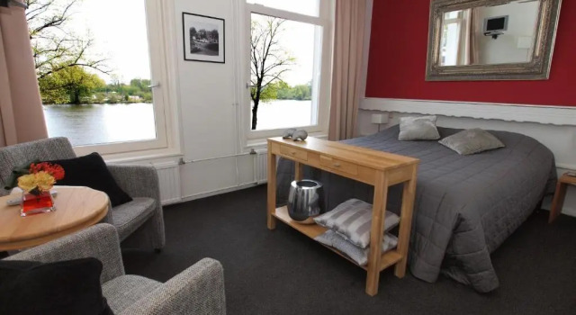 Номер Standard Hotel van Dijk