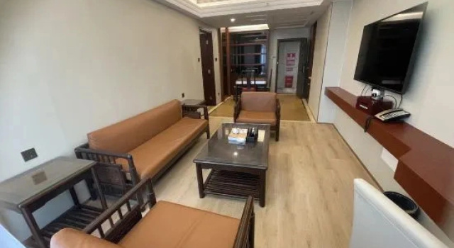 Люкс Baohui Garden Hotel (Shenzhen Qianhai Yifang City Branch)