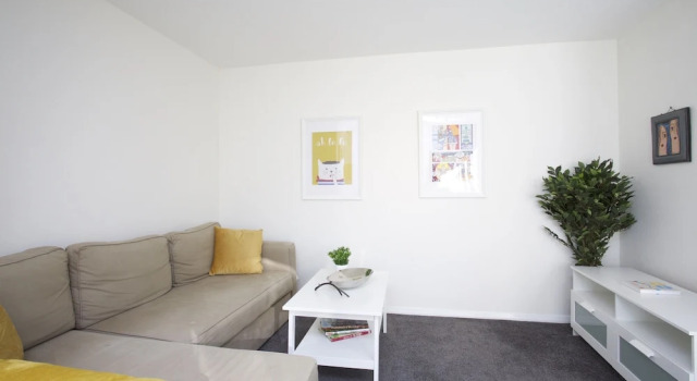 Sleek 2BD House with Garden Heart of Guildford, Забронировать Отель Гилфорд Суррей Хиллс