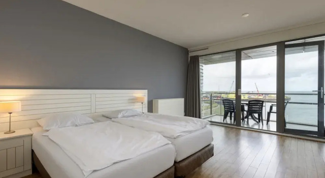 Modern Apartment 500 m From the Centre of Scheveningen, Забронировать Апартаменты/квартира Схевенинген Южная Голландия