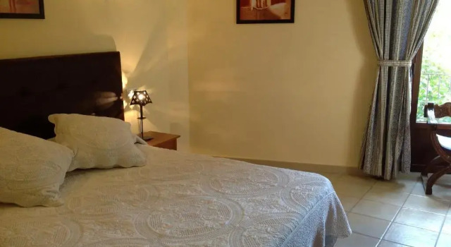 Двухместный номер Standard с балконом Hostal Cerezo 2