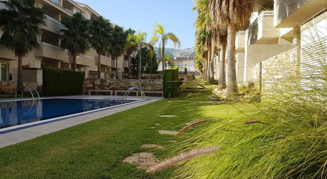 Ático Green Paradise II, Забронировать Отель Отели в центре Пего, в центре