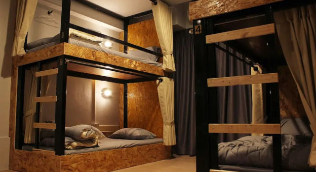 Кровать в общем номере Fellow Hostel