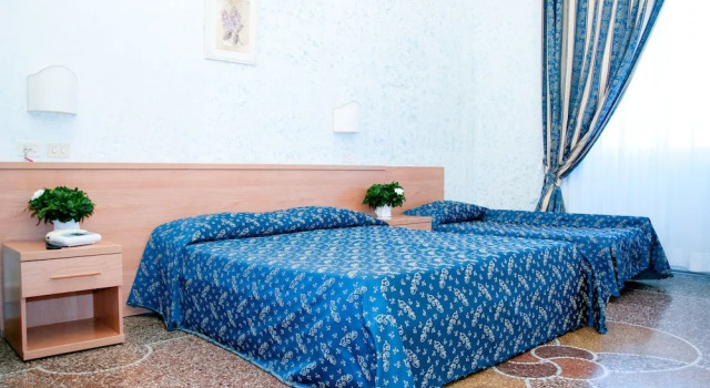 Трёхместный номер Standard Hotel Miramare