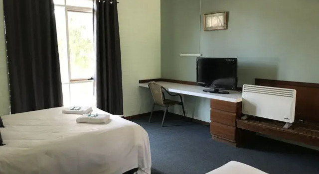 Walpole Hotel Motel