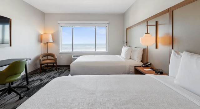 Четырёхместный номер Standard с частичным видом на океан Fairfield by Marriott Inn & Suites San Francisco Pacifica