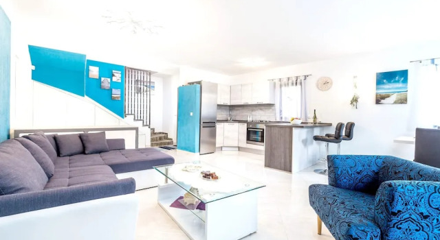 Villa With 3 Bedrooms in Bakar, With Wonderful sea View, Private Pool,, Забронировать Вилла Отели Приморско-Горанской жупания с парковкой, Парковка