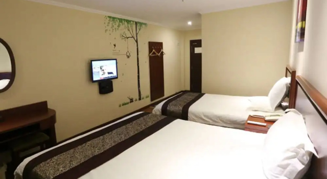 Семейный номер Standard GreenTree Inn Yancheng Sheyang Xingfuhuacheng Commercial Street Hotel
