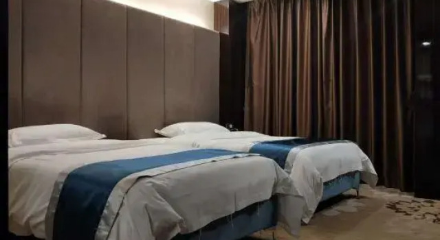 Ainasi Holiday Hotel (Qingyuan People's Government), Rezervasyon Otel Guangdong otoparklı oteller, Otopark