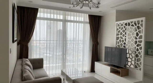 Vinhome Central Park Boutique Apartment, Забронировать Апартаменты/квартира Отели Куан-Бинь-Тхань с бассейном, Бассейн