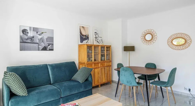 Charming Apartment With Large Terrace, Забронировать Апартаменты/квартира Отели Канн с парковкой, рядом с Le Croisette Casino Barriere de Cannes, Парковка