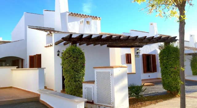 Luxury Eco villa in the El Valle Golf Resort With Private Pool Garden, Book Ferieresort Hoteller i Lo Mendigo med pool, Swimmingpool