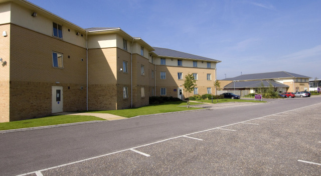 Premier Inn Gloucester Business Park, Забронировать Отель Отели Англии с завтраком, Завтраки