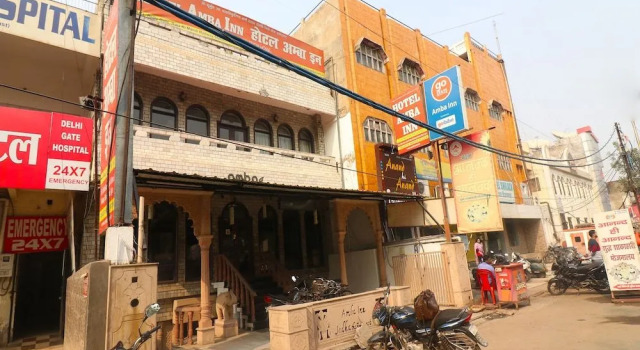 Hotel Amba Inn