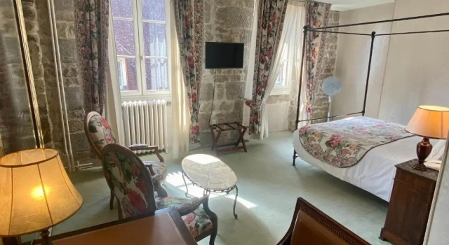 Полулюкс Hôtel Le France