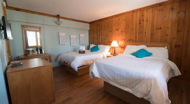 Comme Chez Soi Restaurant & Auberge, Buchen Sie Hostel Hotels in Québec mit Pool, Schwimmbad