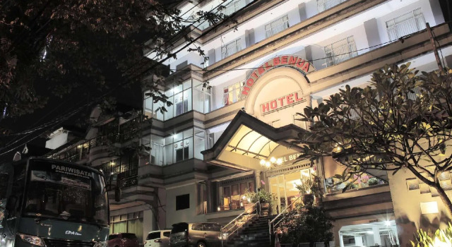 Hotel Benua, Rezervovat Hotel Bandung Wetan 