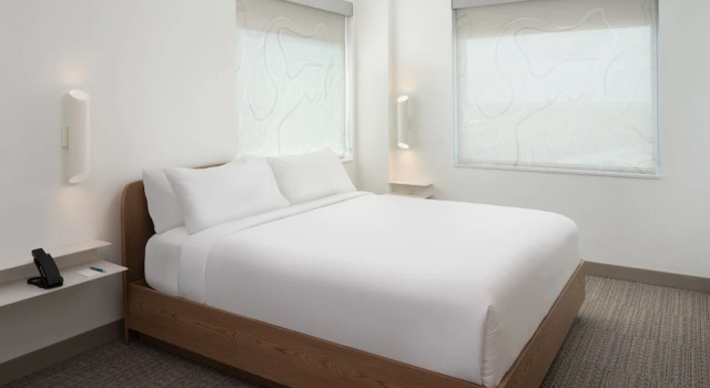 Двухместный номер Standard Element by Marriott Melbourne Oceanfront