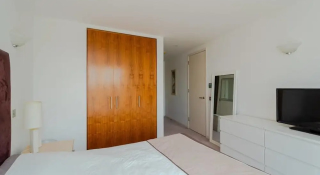 Stylish Modern 2 Bedroom Apartment
