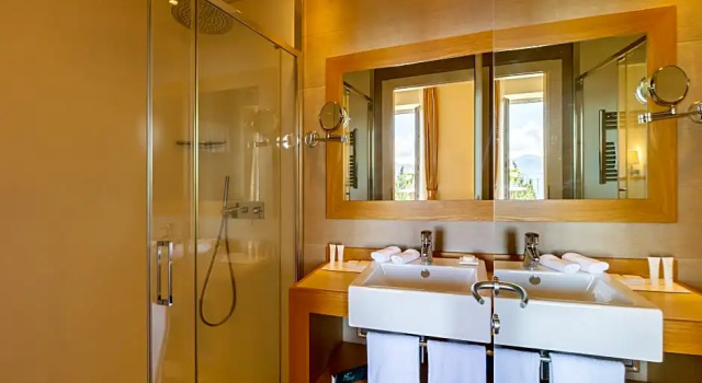 Номер Comfort Kurhaus Cademario Hotel & SPA