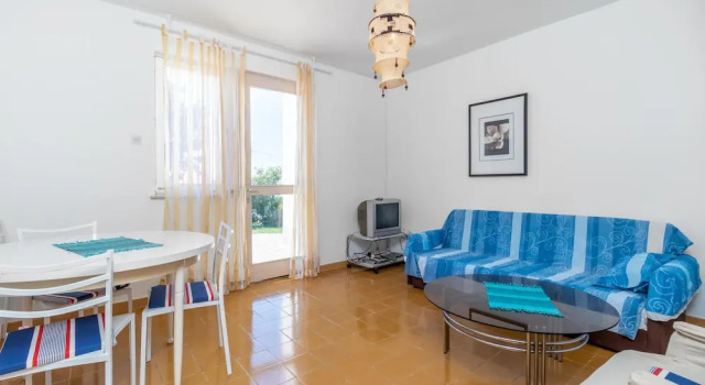 Stunning Home in Klenovica With Wifi and 3 Bedrooms