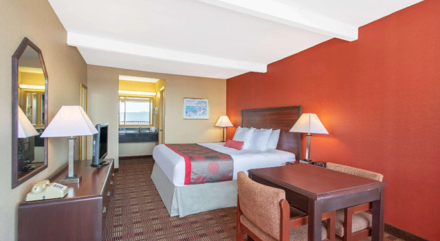 Двухместный номер Standard Ramada Limited Cockeysville