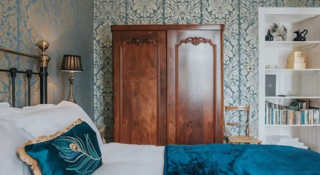 Five Sisters' Guest Suite, Rezervați Pensiune West Calder Scotland