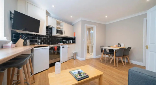Семейный люкс Peartree Serviced Apartments