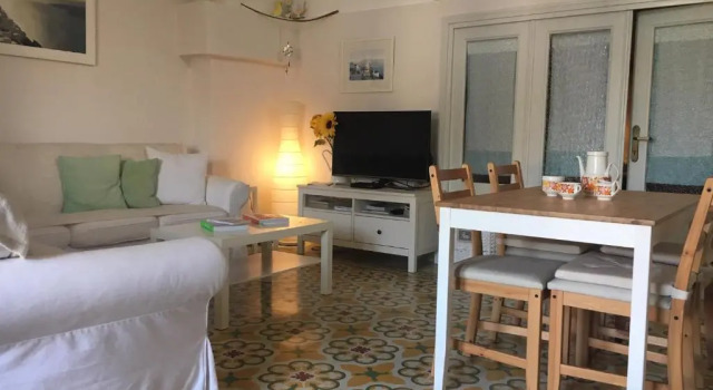 Апартаменты Deluxe Flora's House