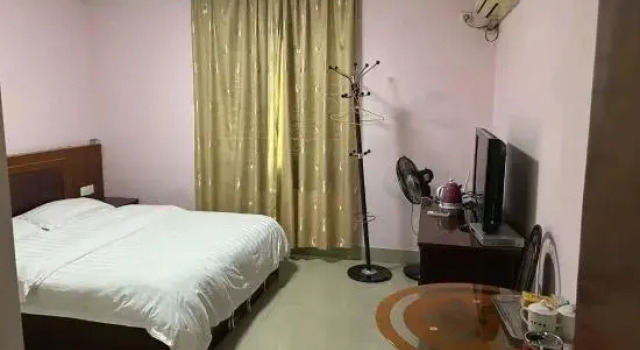 Huanghui Business Hotel (Renhe Road), Varaa Hotelli Quanzhou Fujian