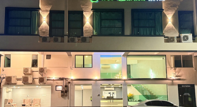 Capital O 91281 Hotel First Garden By Kr Cosmos, Rezervovat Hotel Hotely v Kuantan s parkováním, Parkování