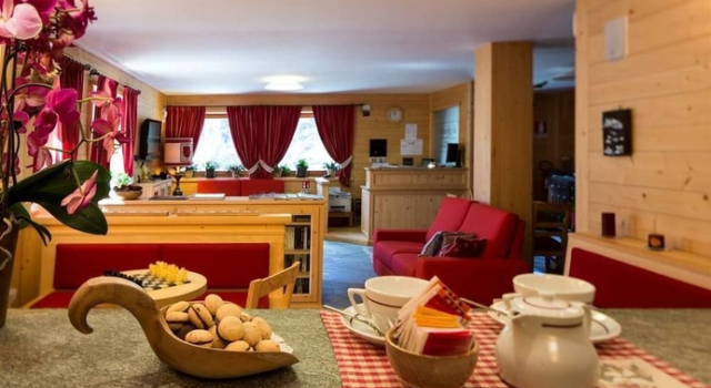 Hotel de Gletscher, Забронировать Отель Грессоней-ла-Трините Грессоней, рядом с Гондольный подъёмник Стафал-Габиет (нижняя станция)