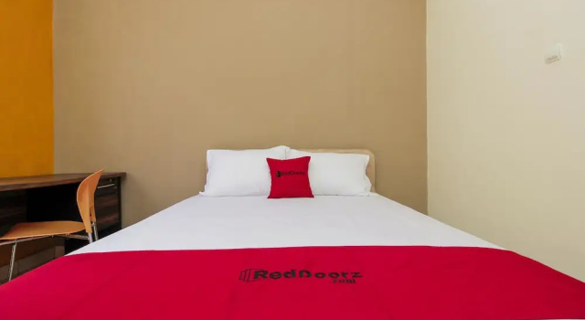 Двухместный номер Standard RedDoorz near RSUP Prof. Kandou Manado