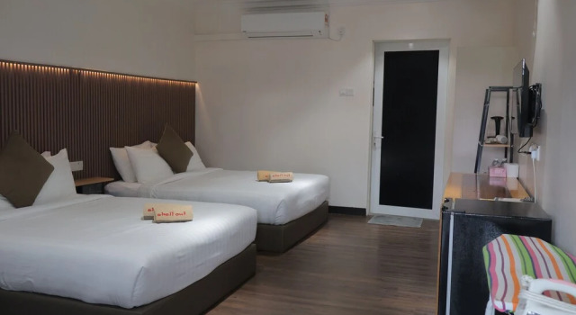 Двухместный номер Comfort с 2 комнатами с балконом Adina Drive In Motel - Self Service Units Available