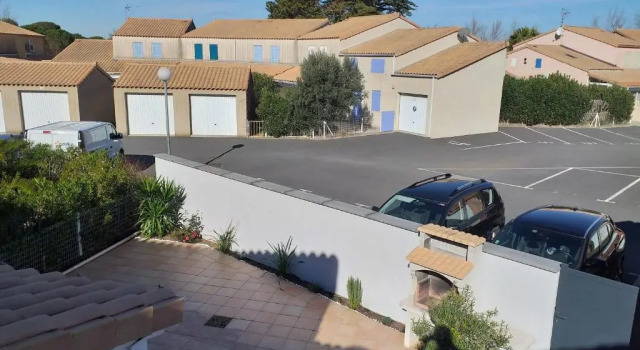 Villa tout confort à 500m de la plage dans résidence privée avec piscine - 3 chambres, 2 salles de bains, Climatisation, WIFI, parking privé