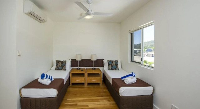 Beachside Apartment 10, Book Lejlighed Lejligheder i Magnetic Island, Lejlighed