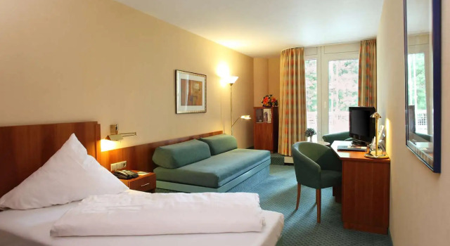 Одноместный номер Comfort с балконом и с видом на парк Best Western Premier Parkhotel Bad Mergentheim